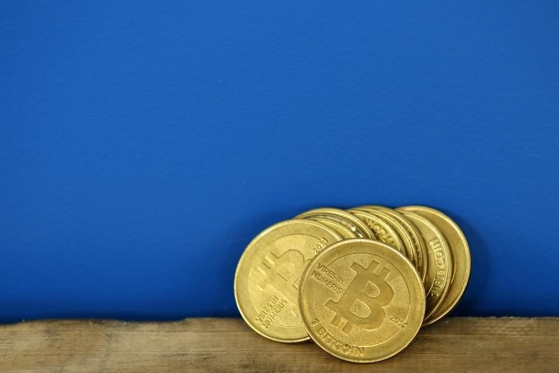 © Reuters.  Bitcoin 2% düşüşle 7.987,3 seviyesinin altına geriledi