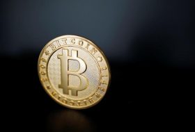Bitcoin 10% düşüşle 8.903,5 seviyesinin altına geriledi