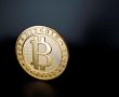 Bitcoin, 8.000 Dolar Seviyesi Altına Geri Çekiliyor