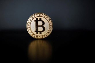 Bitcoin’in Freni Boşaldı: Yeniden 4 Haneli Rakamlara Dönüldü!